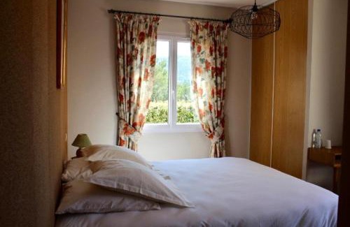Le Thoronet Cama Y Desayuno | Bastide Saint Bernard