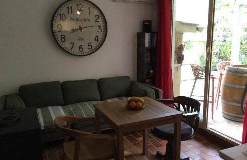 Bedoin Casa | Bastidon provençal dans domaine naturiste