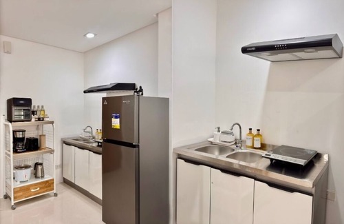 Batangas City Condominio | Batangas City Staycation - Furnished Condo w/Pool, WiFi, Parking – Pontefino