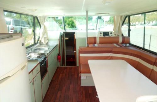 Beziers Alquiler De Eote | Bateau 6 personnes sans permis terrasse à quai