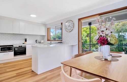 Bateau Bay Casa | Bateau Bay Family Escape - Magical sunset views