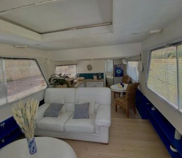 Anatole France Alquiler De Eote | Bateau Mama Mia