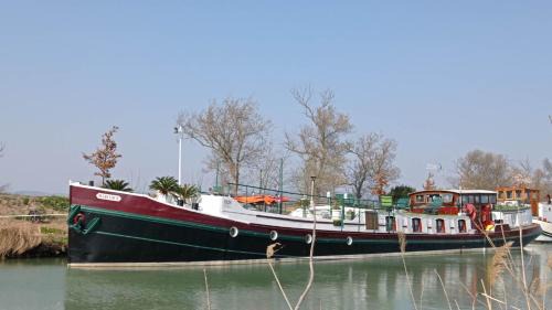 Le Somail Cama Y Desayuno | Bateau Mariance