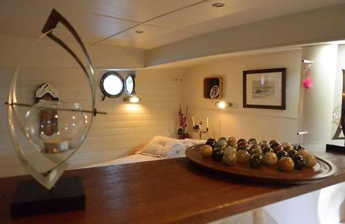Le Somail Cama Y Desayuno | Bateau Mariance