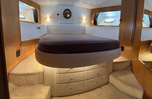 Cap d'Agde Alquiler De Eote | bateau moteur tout confort