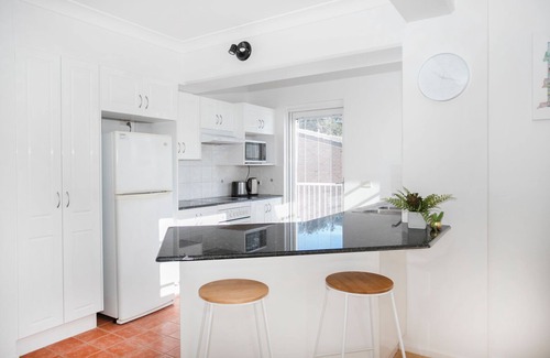 Denhams Beach Apartamento | Batemans Bay’s Beach Holiday apartment 200 mts a Denhams y Surf Beach