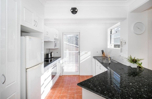 Denhams Beach Apartamento | Batemans Bay’s Beach Holiday apartment 200 mts a Denhams y Surf Beach