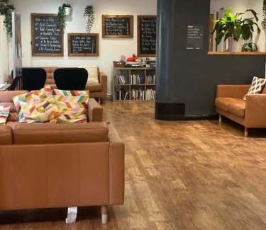 Bath Hostal | Bath YMCA Hostel
