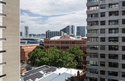 West Melbourne Apartamento | Batman Hideaway Minutes from Queen Vic Market