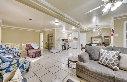 Scotlandville Casa | Baton Rouge Vacation Rental w/ Yard: 10 Mi to LSU!