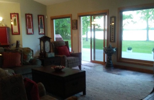 Centennial Hills Casa | Battle Lake Beach Front Property