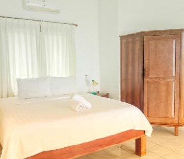 Tulamben Hotel | Batu Belah Bungalows and Restaurant