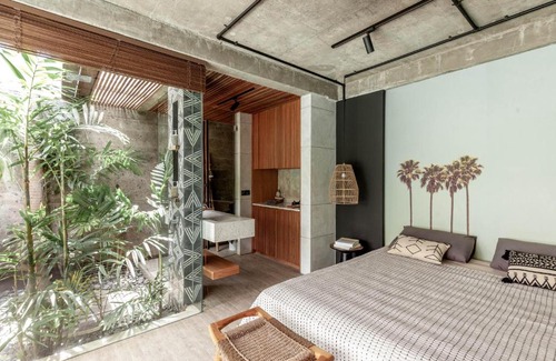 Batu Bolong Villa | BATUKARU PRIVATE POOL SUITE 2 up to 75 discount