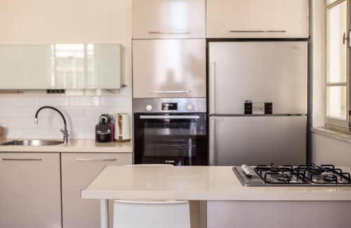 Tel Aviv Apartamento | Bauhaus Artistic Haven by Sea N' Rent