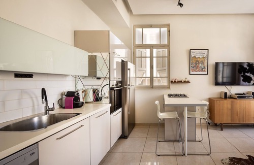 Tel Aviv Apartamento | Bauhaus Artistic Haven by Sea N' Rent
