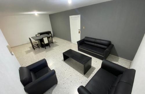 León Apartamento | BaW Mateos 809P