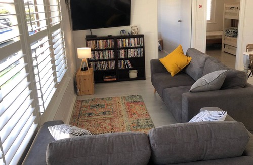 Encounter Bay Casa | Bay Breeze Seaside Cottage
