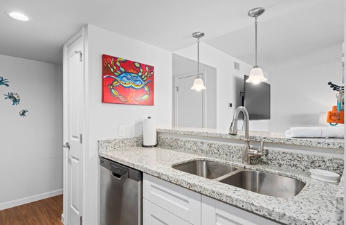 Harbor Oaks Condominio | Bay Breeze Bungalow | Pier & Community Pool!