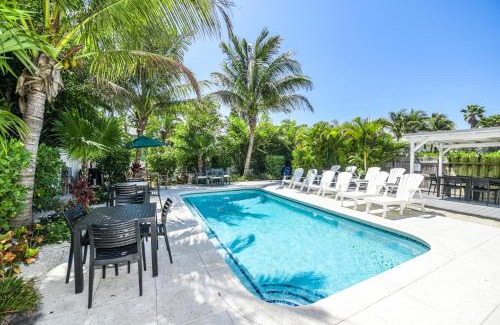 Anna Maria Villa | Bay Breezes at Bayside Bungalow