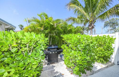 Anna Maria Villa | Bay Breezes at Bayside Bungalow