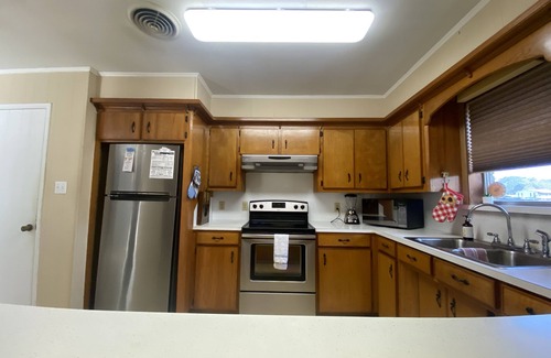 Port O Connor Casa | Bay Brick house near the beach and great saltwater fishing huge boat parking