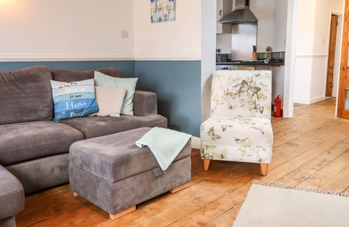 Pevensey Cabaña | BAY COSY, pet friendly, character holiday cottage in Pevensey Bay