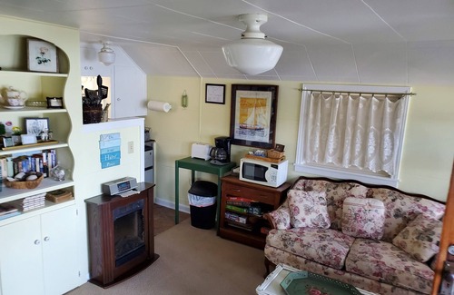 Adelma Beach Cabaña | Bay Cottage