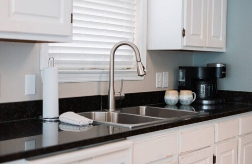 Cape San Blas Cabina | Bay Front w Dock! Hot tub, Beach across the street, Pet friendly