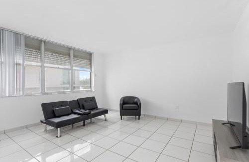 Bay Harbor Islands Apartamento | Bay Harbor Sunset Apt 4B