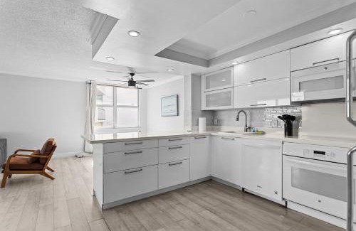 Bay Harbor Islands Apartamento | Bay Harbor Sunset Apt 5A