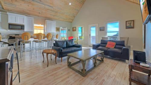 Flour Bluff Casa | Bay Haven w Shared Boat Dock Waterfront Pool Big Trout by AvantStay
