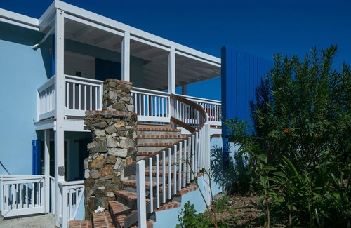 Estate Carolina Villa | Bay House: excelentes vistas, piscina, paseo a tiendas y restaurantes