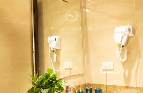 Ba Dinh Hotel | Bay Luxury Hotel