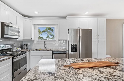 Upper Grand Lagoon Apartamento | Bay Point Golf Villas by PHG