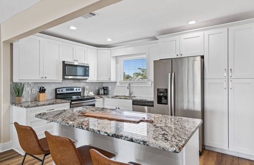 Upper Grand Lagoon Apartamento | Bay Point Golf Villas by PHG