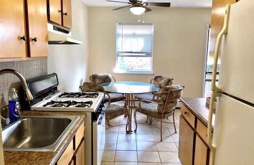 North Bay Shore Apartamento | Bay Shore Condo Close to Outdoor Sports & Institutes!
