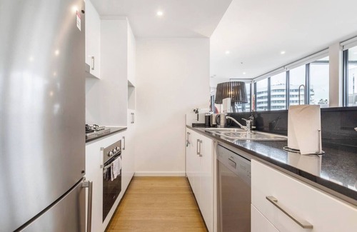 Port Melbourne Apartamento | Bay Street Terrace Spacious Indoor Outdoor Design