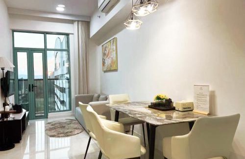 Likas Apartamento | Bay Suites市中心山景 宽敞 悬空泳池 随订随住