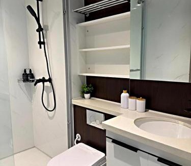 Likas Apartamento | Bay Suites Likas Luxury Sea View&Mountain