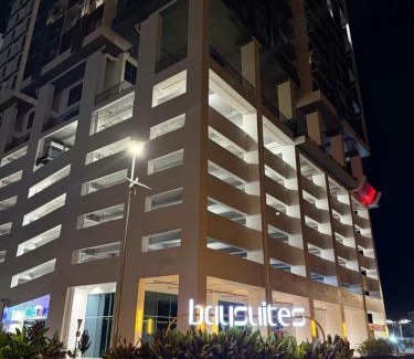 Likas Apartamento | Bay Suites