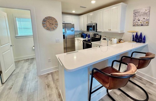 Innerarity Townhomes Casa | Bay View 108: Great Views, Pool & More!
