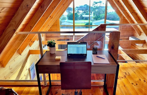 Stieglitz Casa | Bay views Escape: Relaxing Home for You and Your Family with outdoor EV Charger