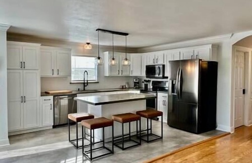 Shoreline Park Casa | Bay Watch - 5Br 3.5 Ba Waterfront with pool pet friendly