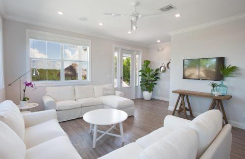 Islamorada Casa | Bayberry Key - Waterfront Boutique Resort, Dock, Direct Water views!