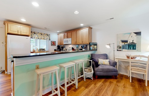 Bethany Beach Casa | Bayberry Woods home close to Bethany Beach with pool & private washer/dryer