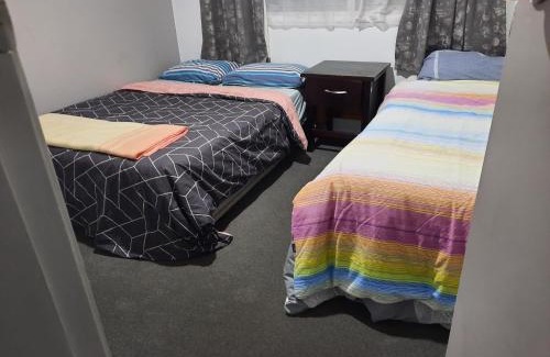 Mount Maunganui Casa | Bayfair Backpack House
