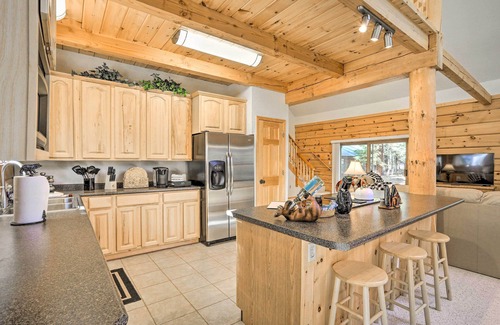 Bayfield Cabina | Bayfield Cabin w/ Wraparound Deck & Fire Pit