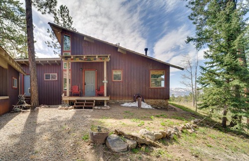 Bayfield Casa | Bayfield Cabin with Hot Tub and Striking Mountain View