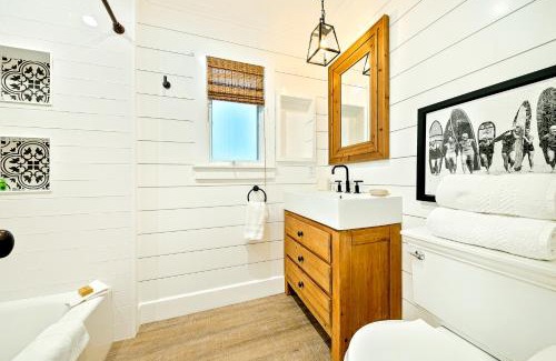 Balboa Peninsula Casa | Bayfront Beauty II