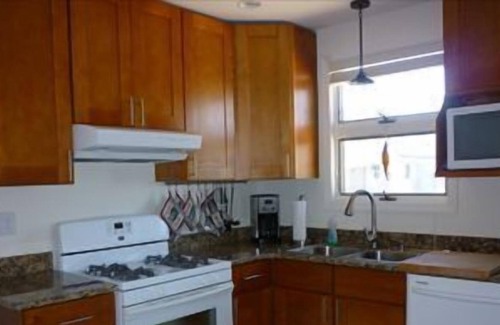 North Beach Haven Apartamento | Bayfront classic beach beach house